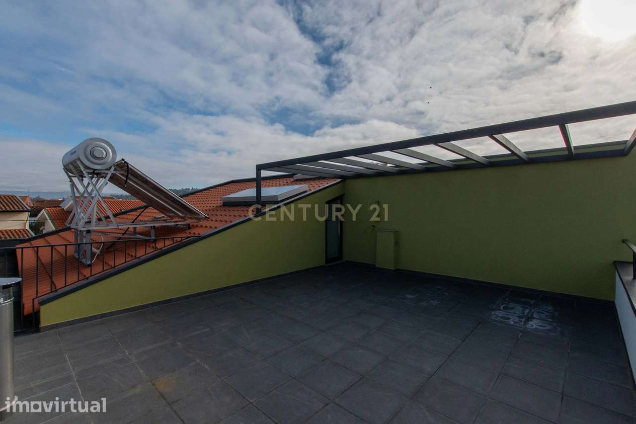 Moradia Geminada nova construção T4+1 com rooftop e masterbox (Coimbra - Grande imagem: 3/40