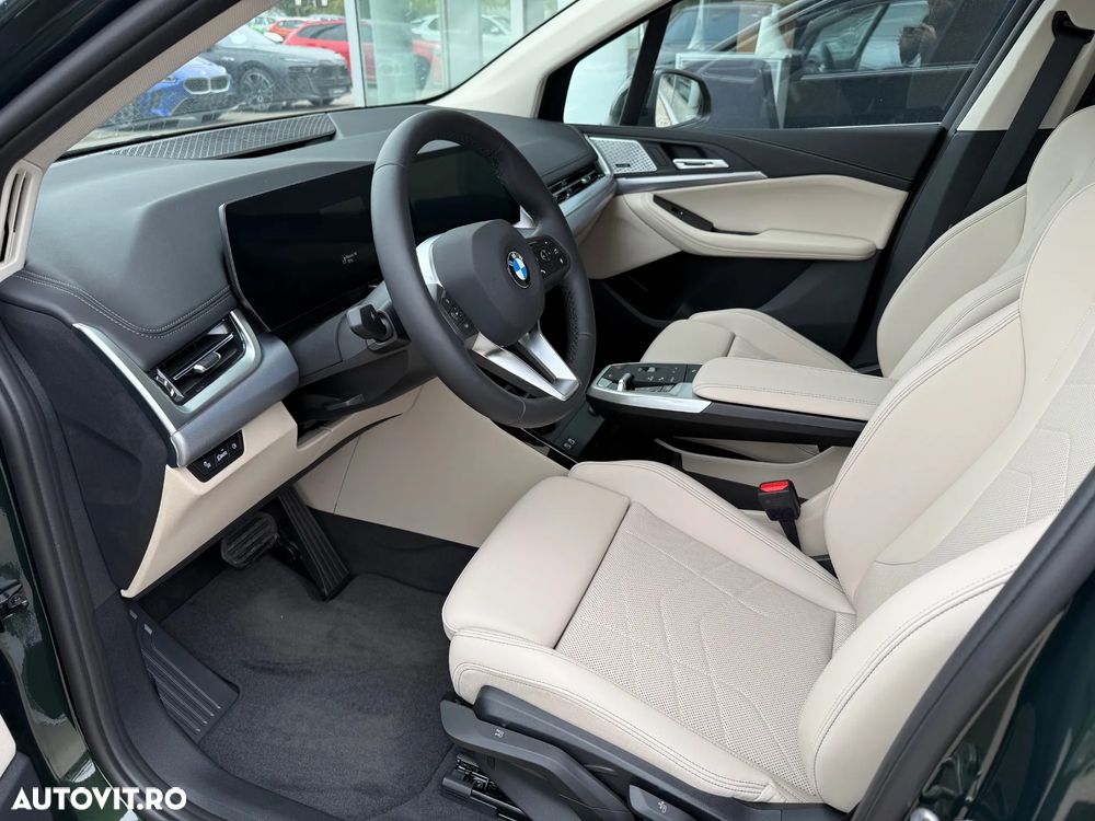 BMW Seria 2 220i AT MHEV - 6
