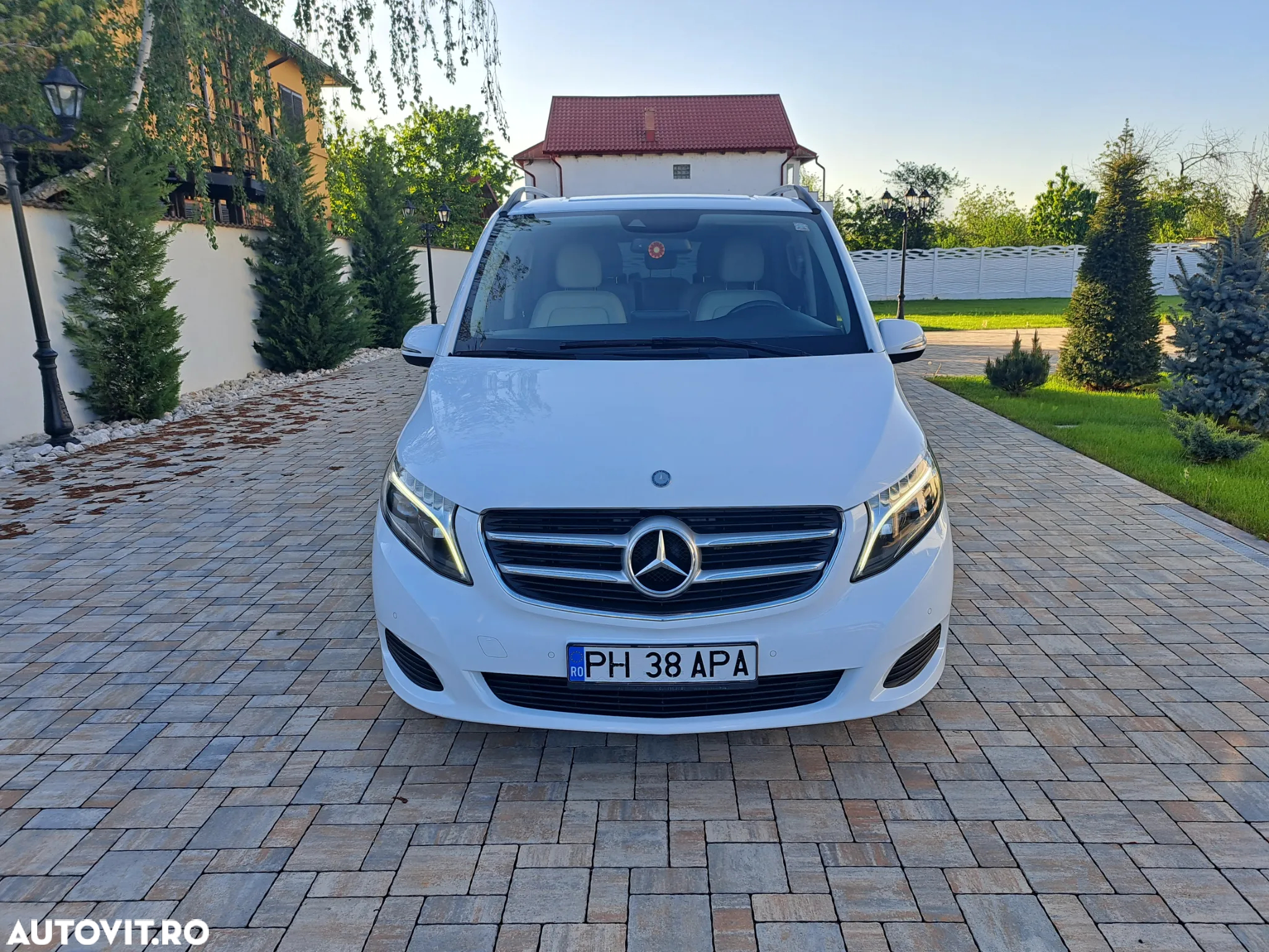 Mercedes-Benz V - 4