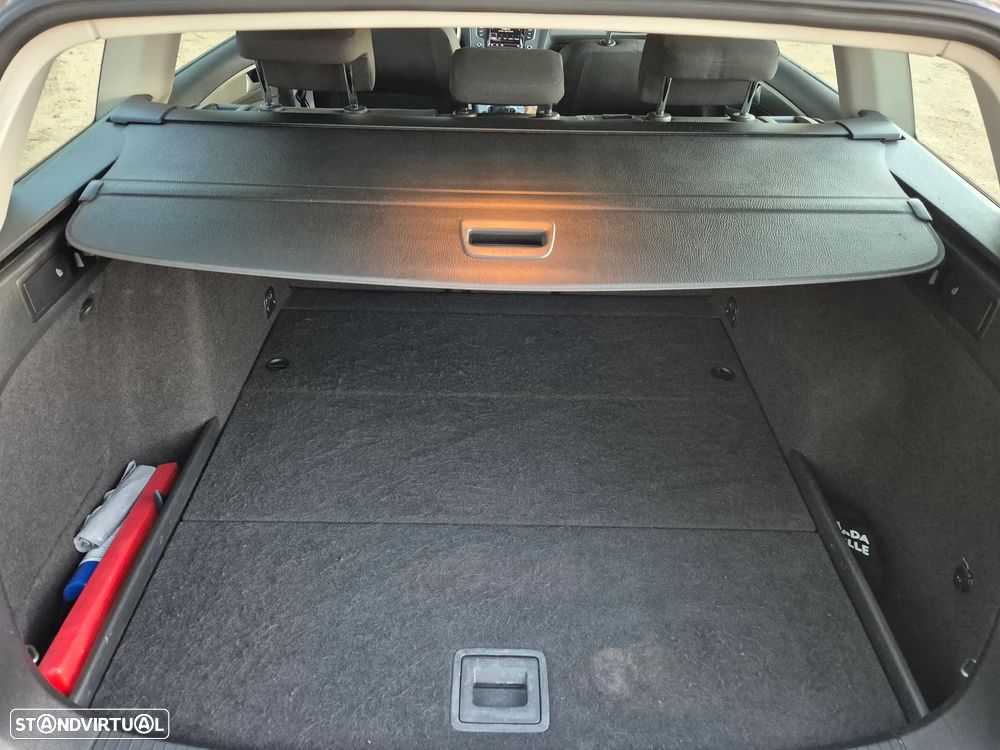 VW Golf Variant - 17