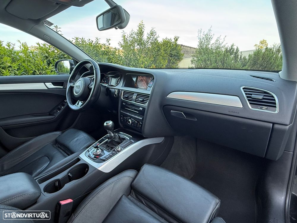 Audi A4 Avant 2.0 TDI DPF S line Sport Pack - 30