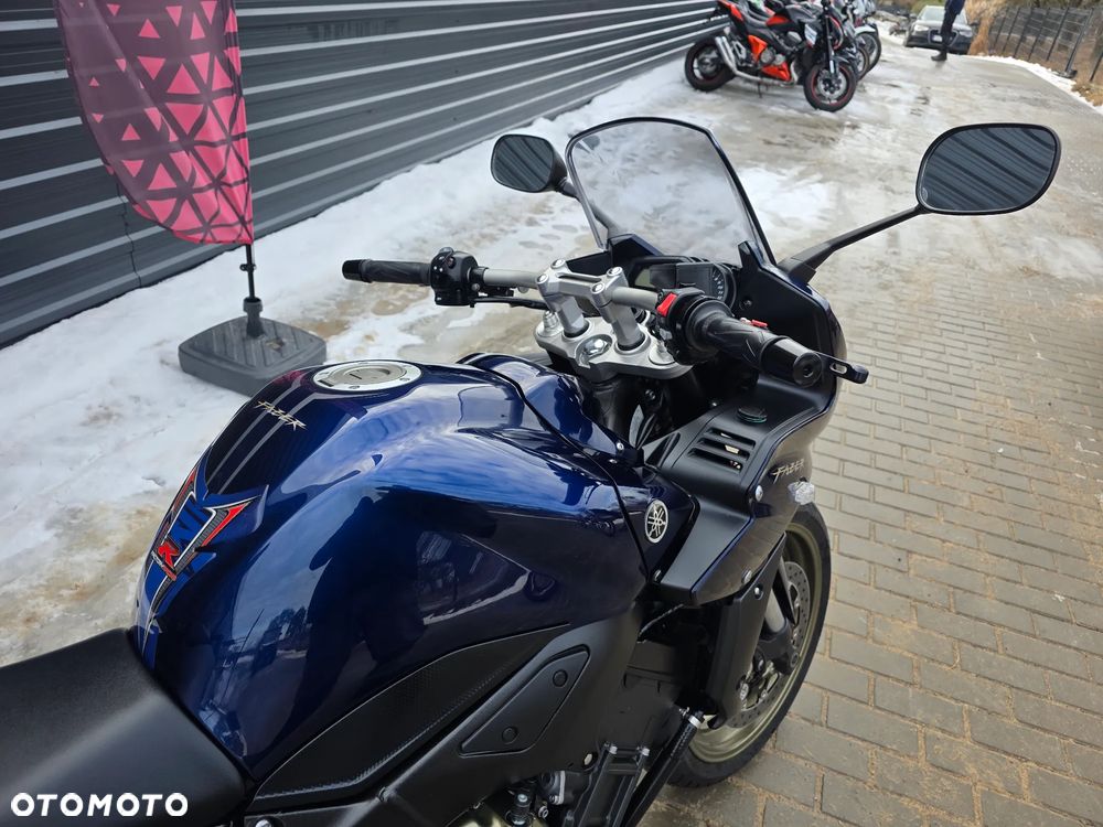 Yamaha FZ - 23