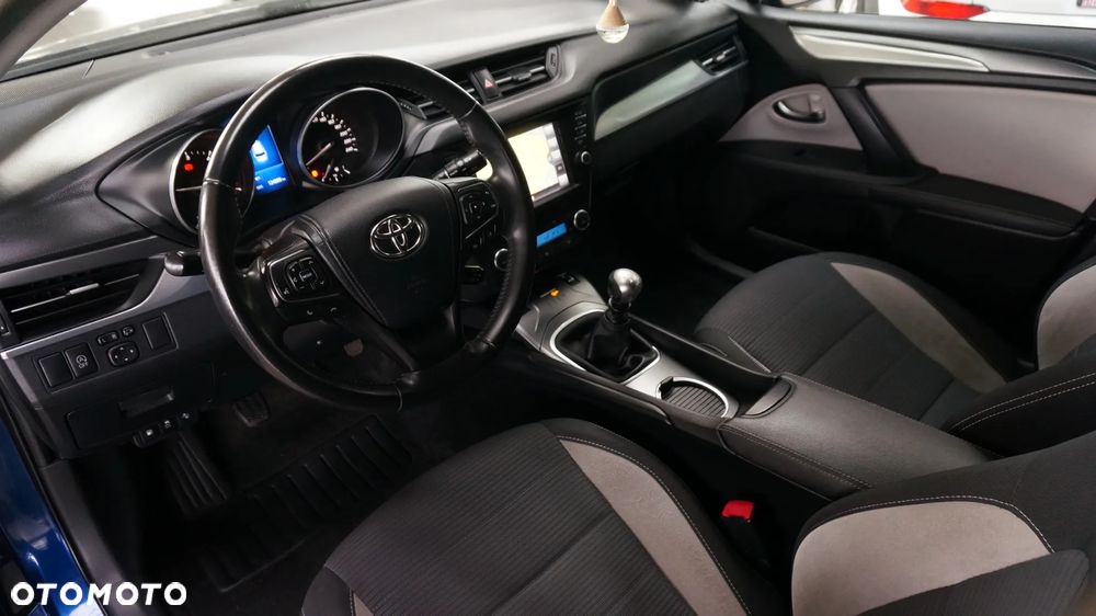 Toyota Avensis 2.0 D-4D Prestige - 8