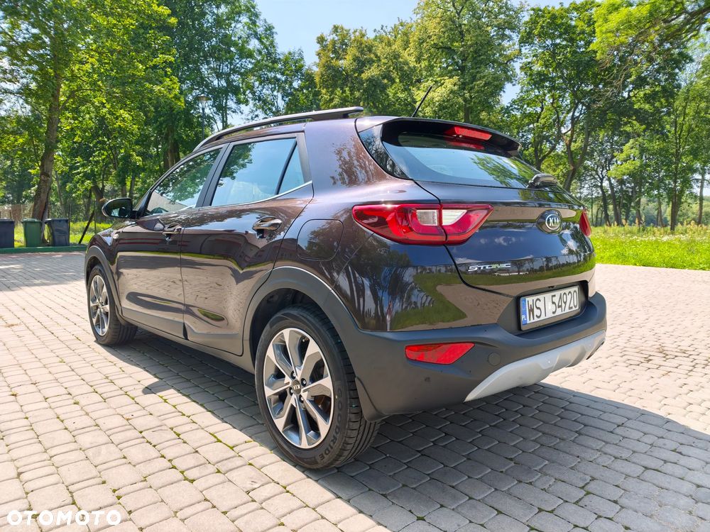 Kia Stonic - 32