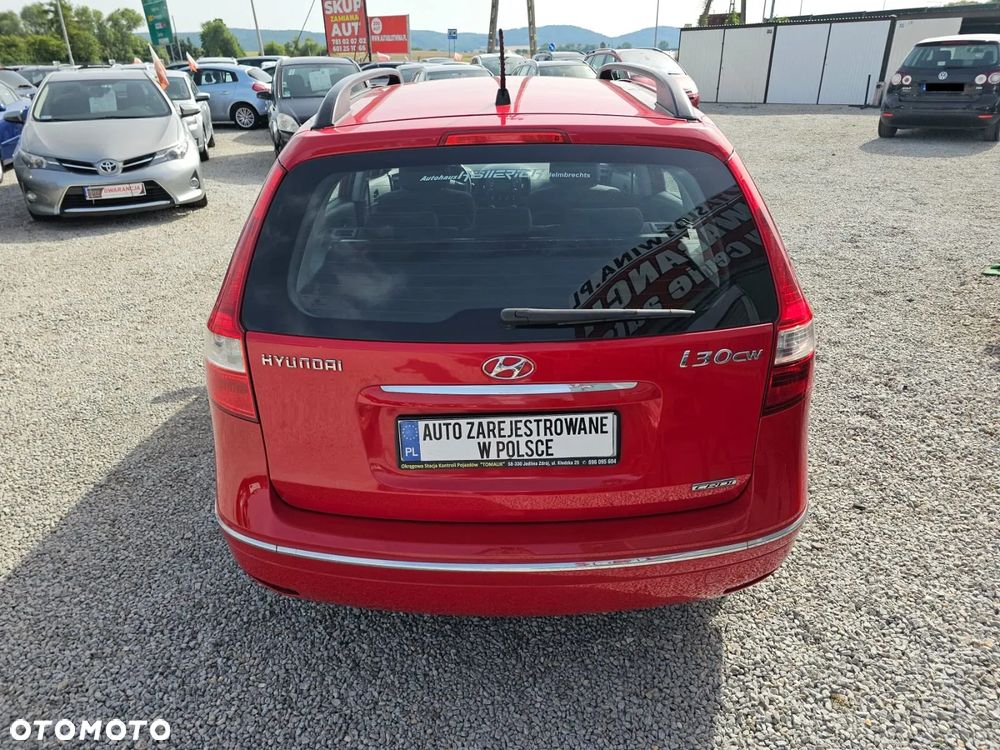 Hyundai i30 1.6 CRDi Base + World Cup - 6