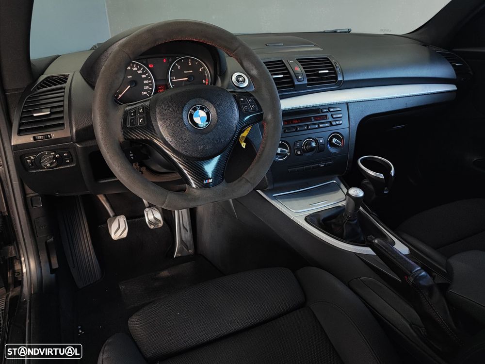 BMW 118 d Limited Edition Lifestyle c/ M Sport Pack - 30