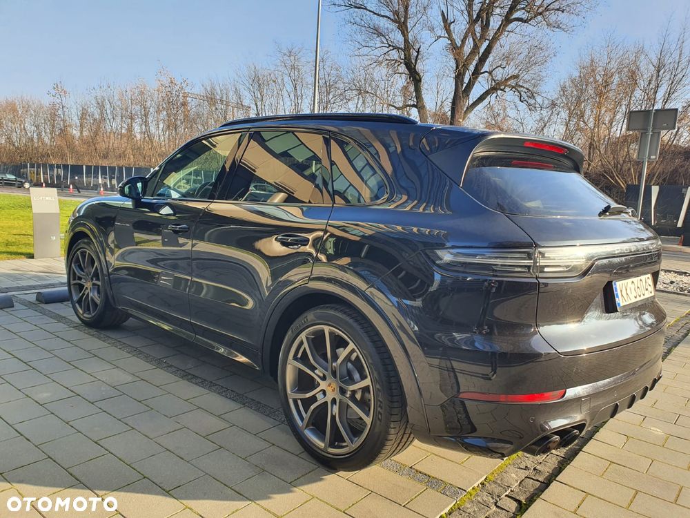 Porsche Cayenne Platinum Edition - 3