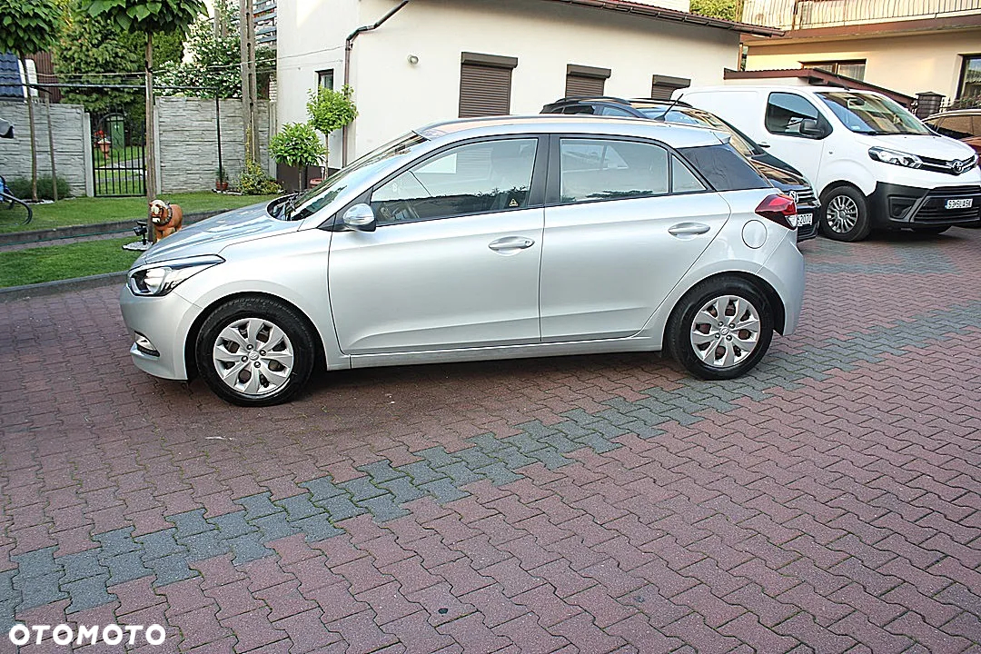 Hyundai i20 1.1 CRDi Elegant - 8