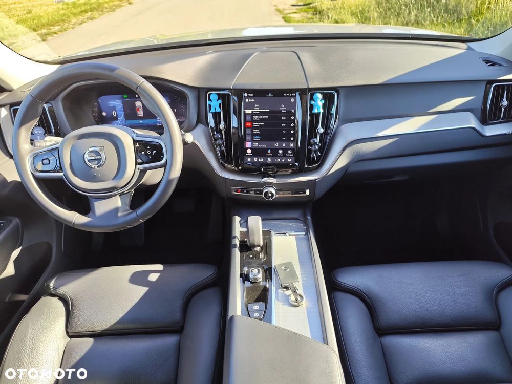 Volvo XC 60 B5 B AWD Essential - 14