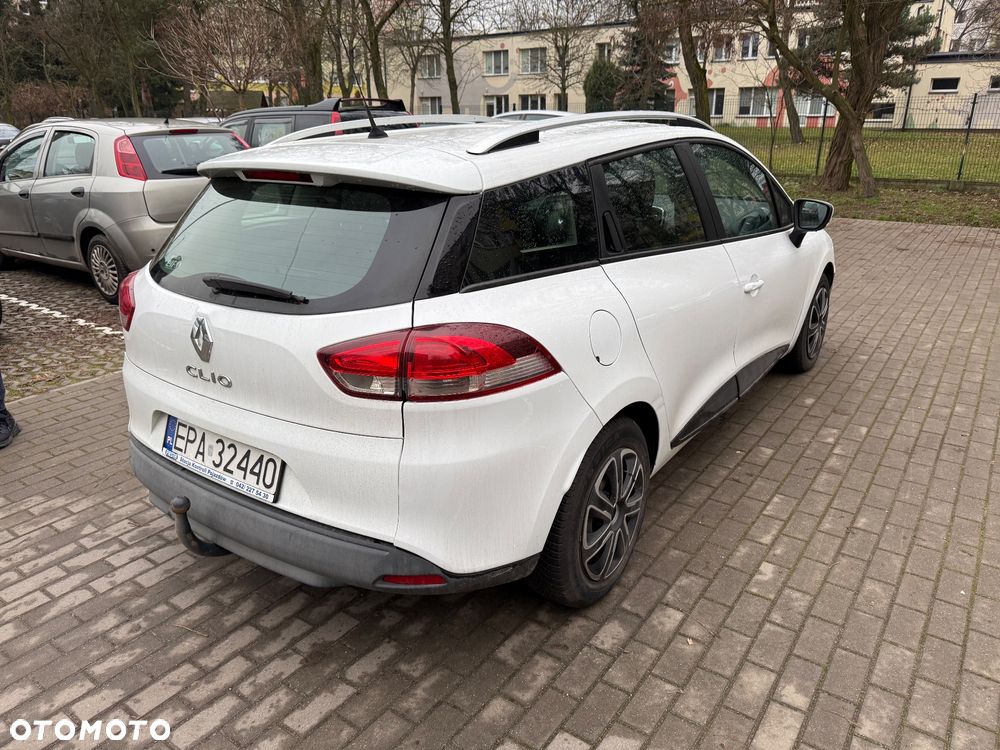 Renault Clio 1.2 16V 75 Life - 3