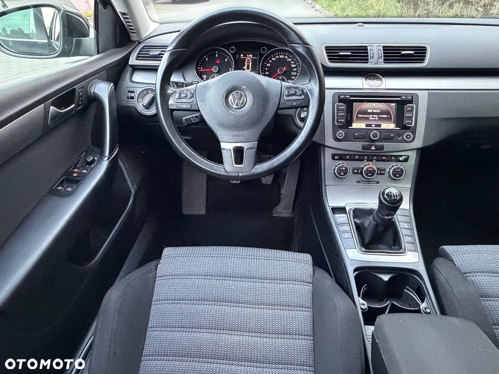 Volkswagen Passat 2.0 TDI Comfortline - 18
