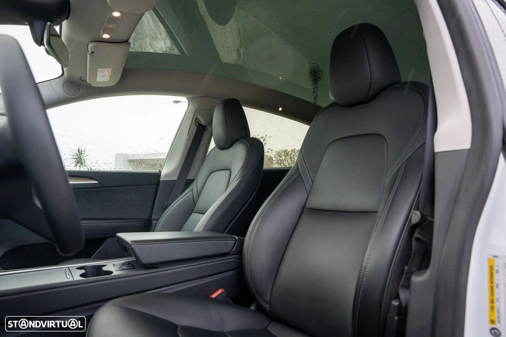 Tesla Model Y Tração Traseira - 24