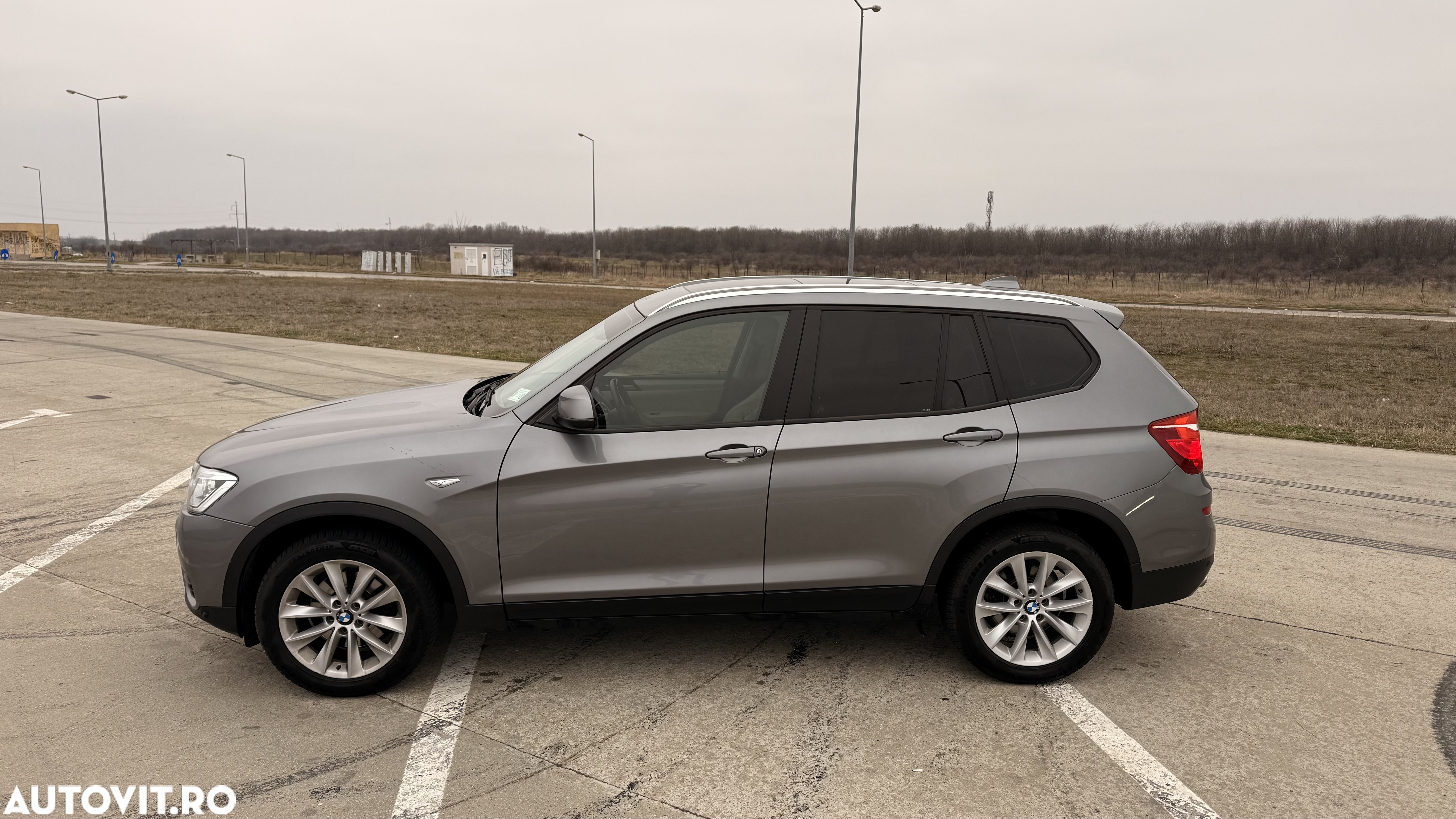 BMW X3 xDrive20d AT Luxury Line - 2