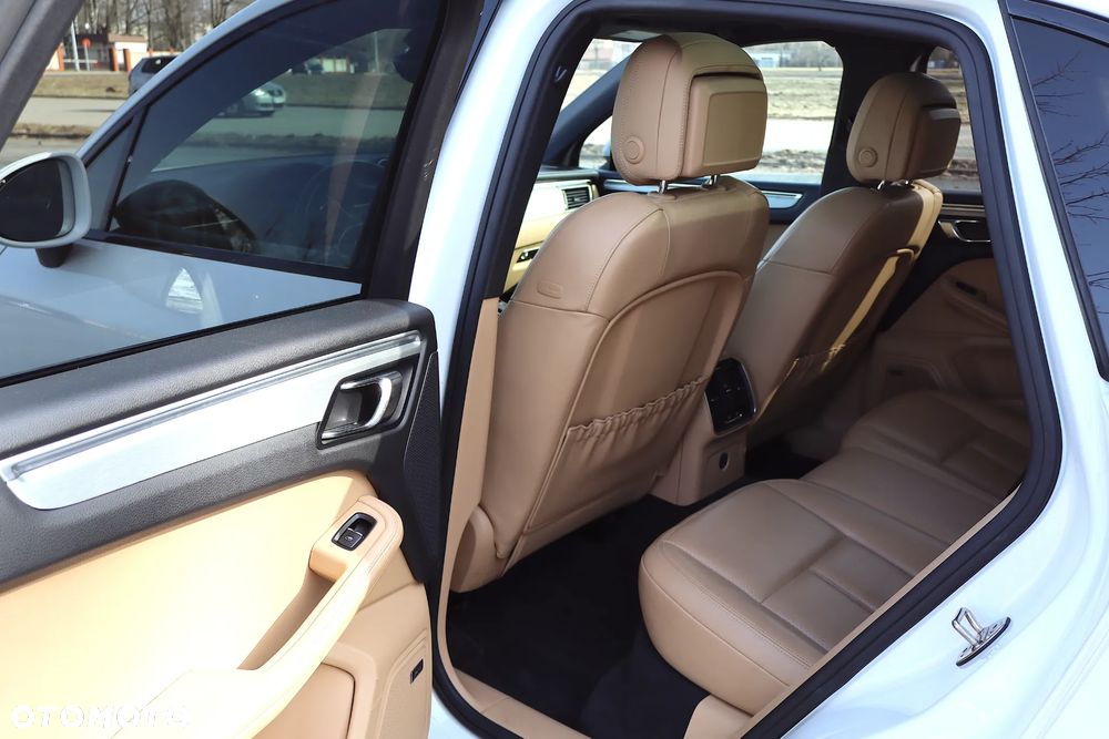 Porsche Macan GTS - 10