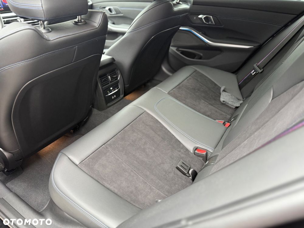 BMW Seria 3 M340i xDrive mHEV sport - 10