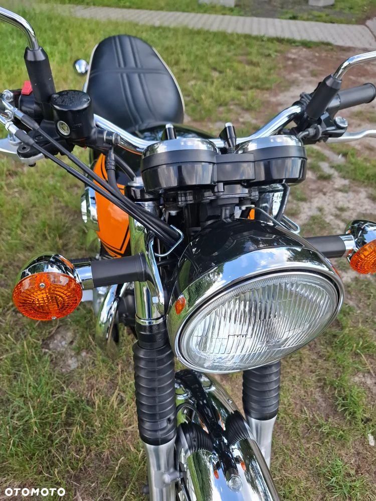 Kawasaki Estrella - 12