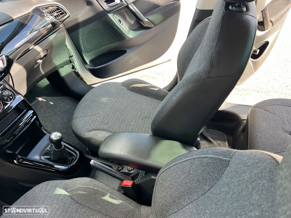 Citroën C3 1.2 PureTech Collection - 33