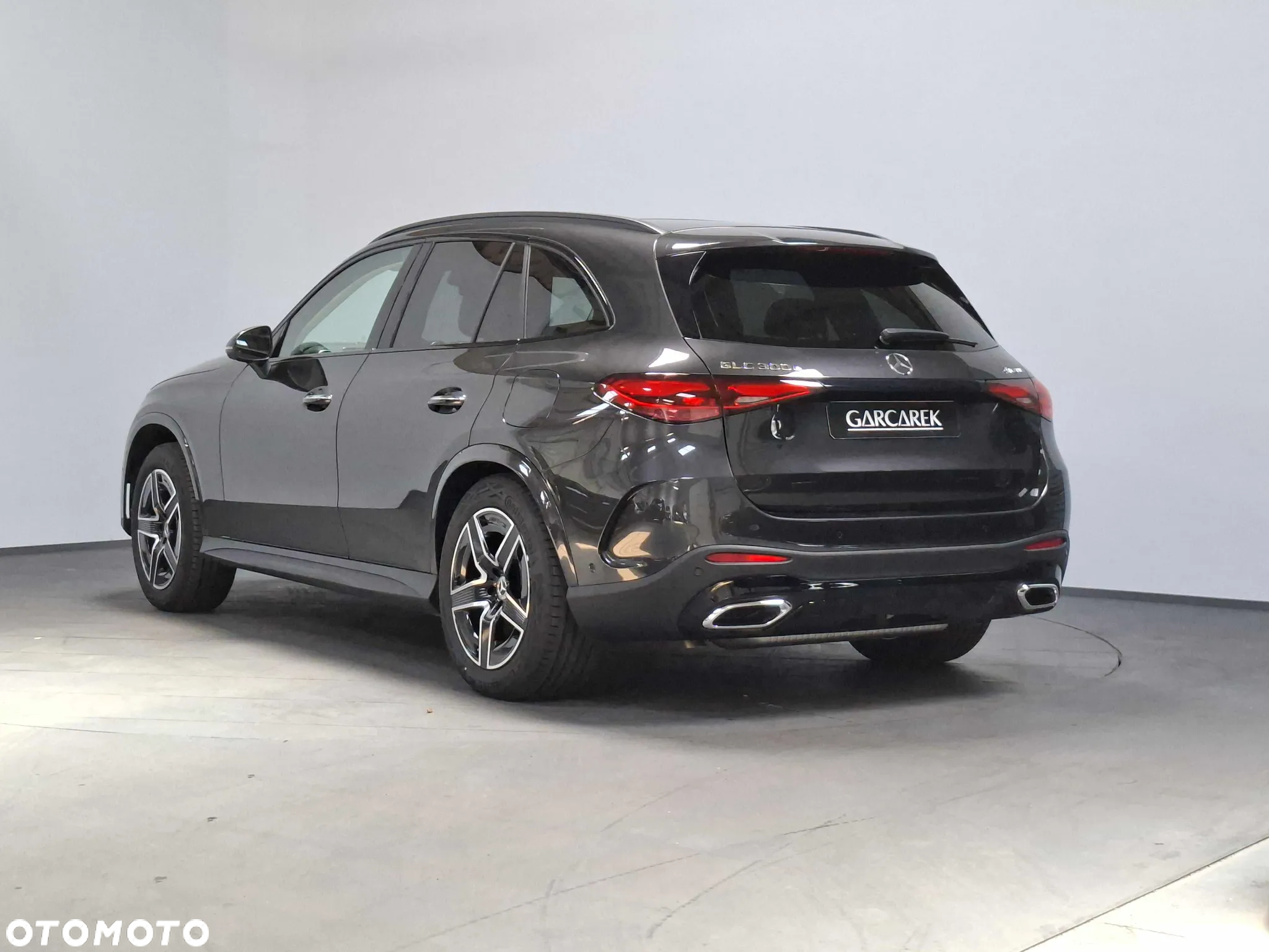 Mercedes-Benz GLC Coupe 300 de PHEV 4-Matic AMG Line - 3