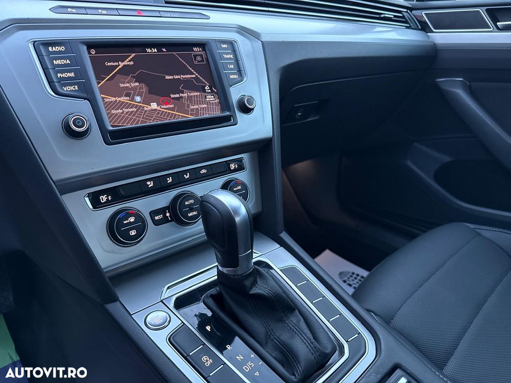 Volkswagen Passat 1.6 TDI (BlueMotion Technology) DSG Comfortline - 29