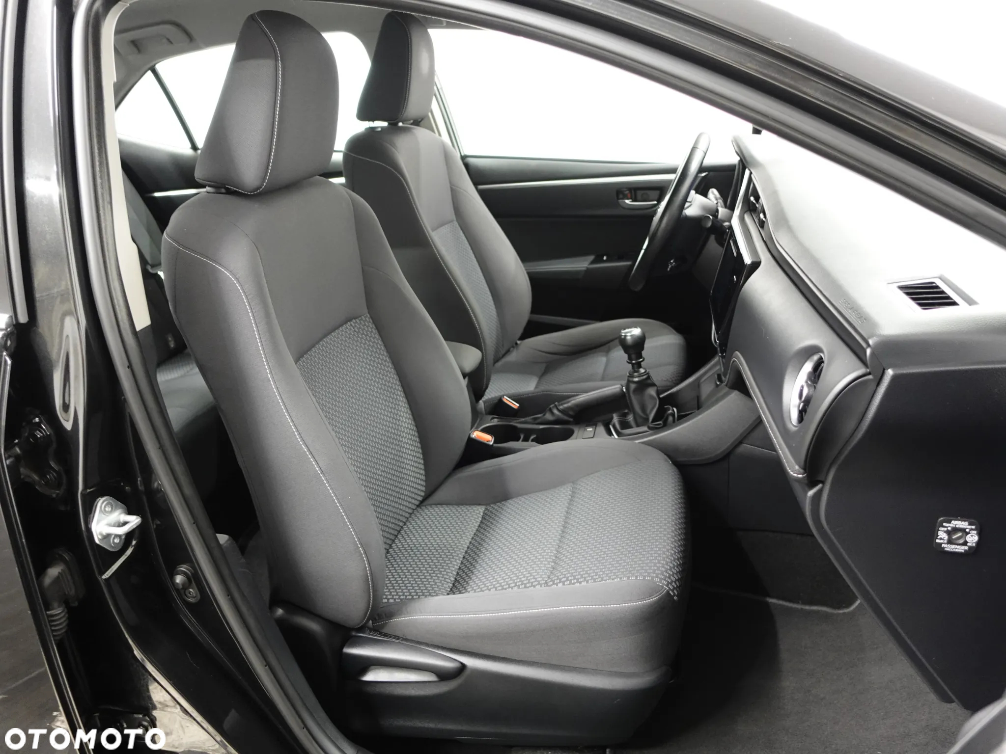 Toyota Corolla 1.6 Valvematic Edition - 26