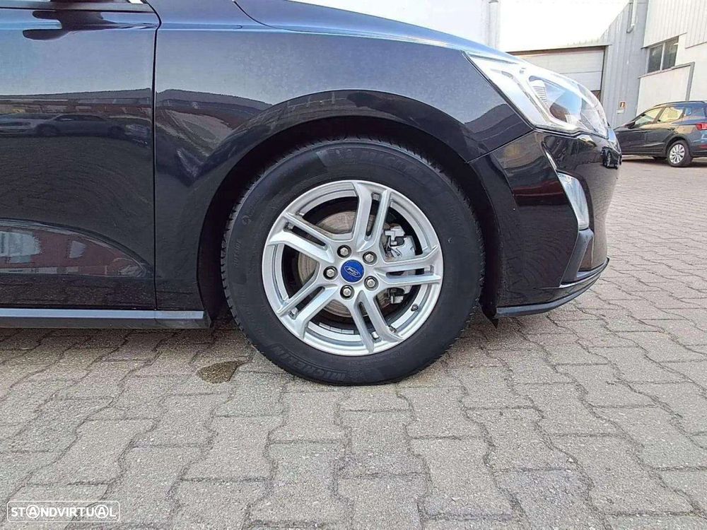 Ford Focus 1.5 TDCi EcoBlue Connected - 10