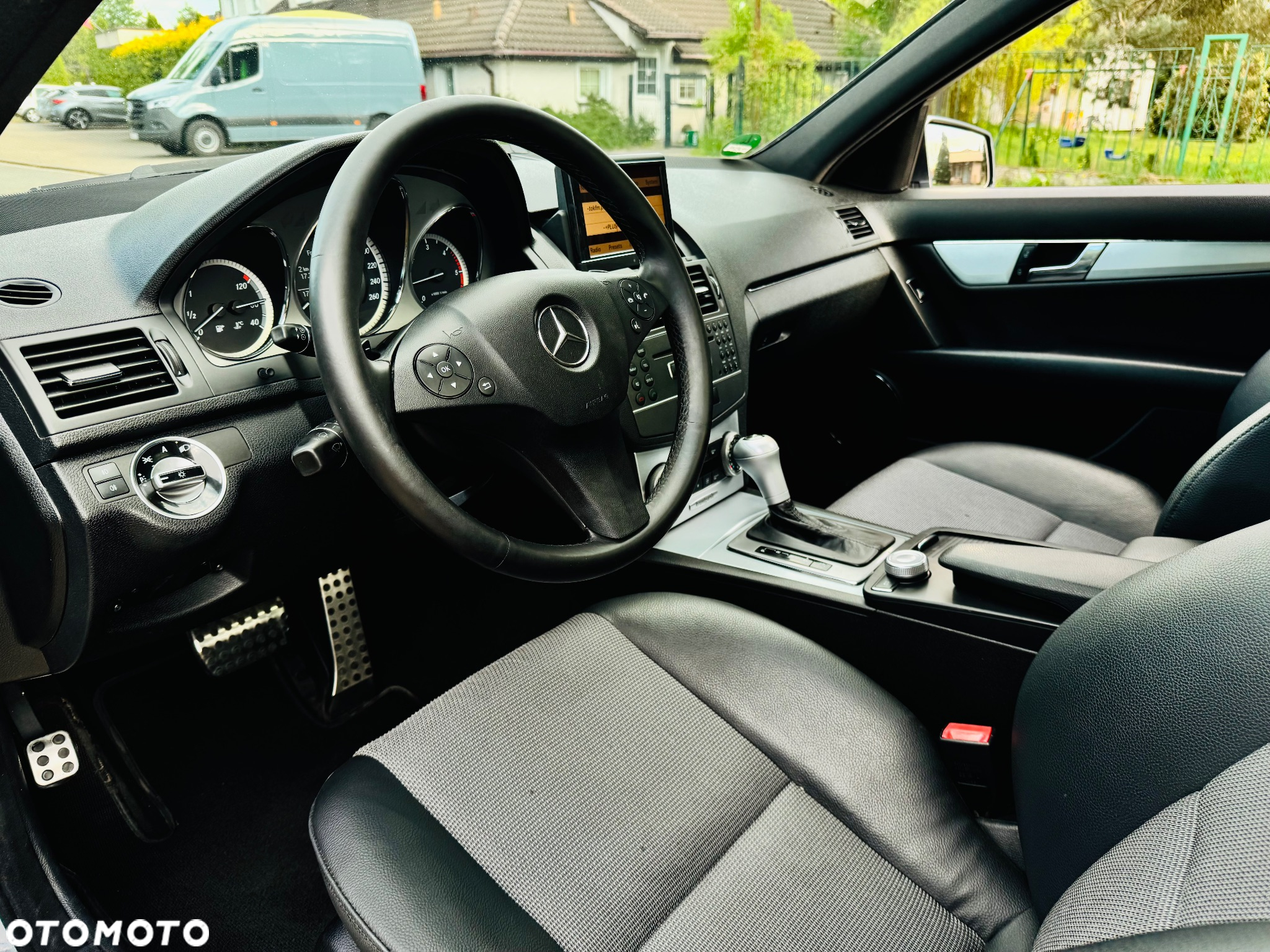 Mercedes-Benz Klasa C 220 (BlueTEC) d T 7G-TRONIC AMG Line - 18