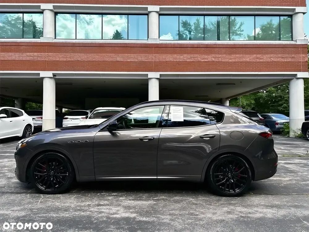 Maserati Levante Q4 - 3