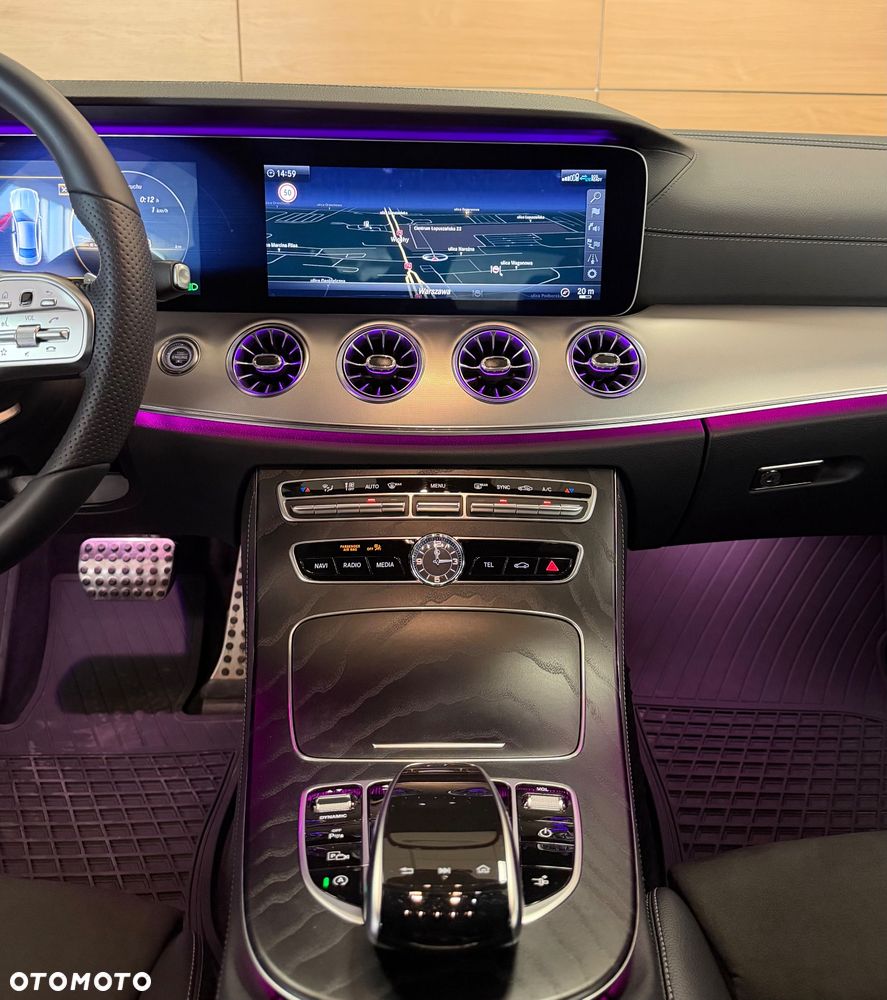 Mercedes-Benz Klasa E 200 4-Matic 9G-TRONIC - 15