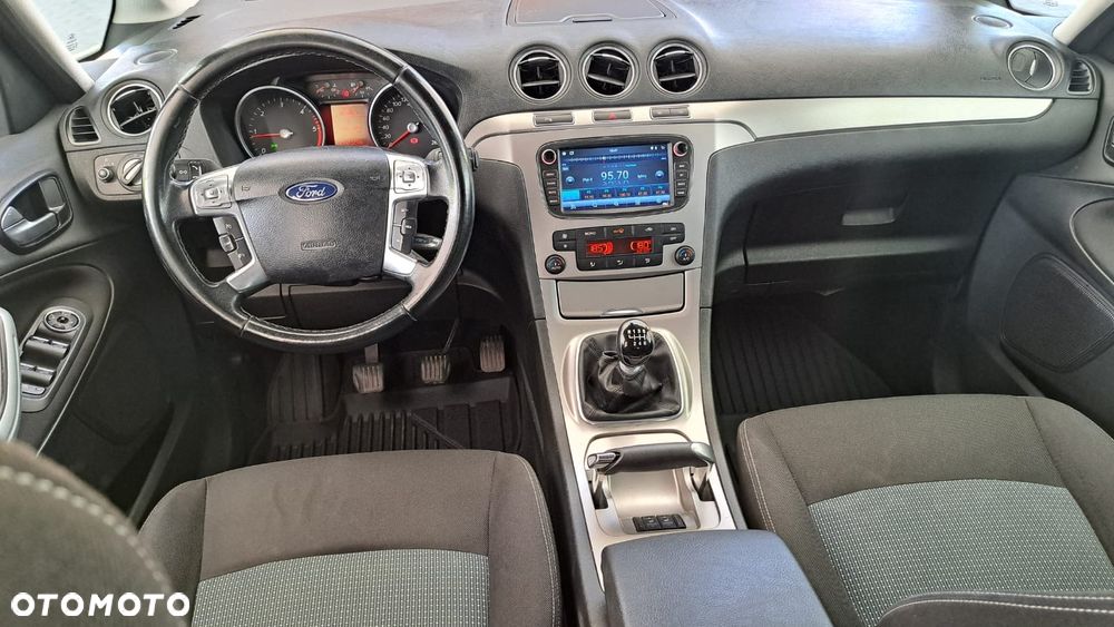 Ford Galaxy 2.0 TDCi Trend - 11