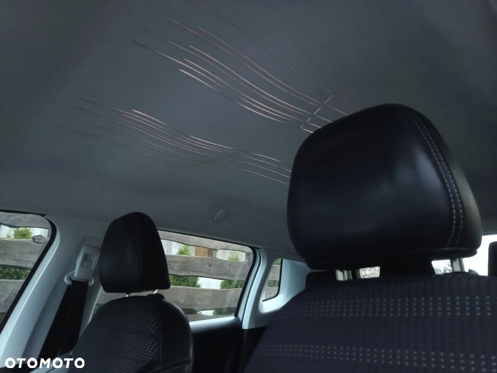 Peugeot 2008 BlueHDi 100 STOP & START Allure - 13