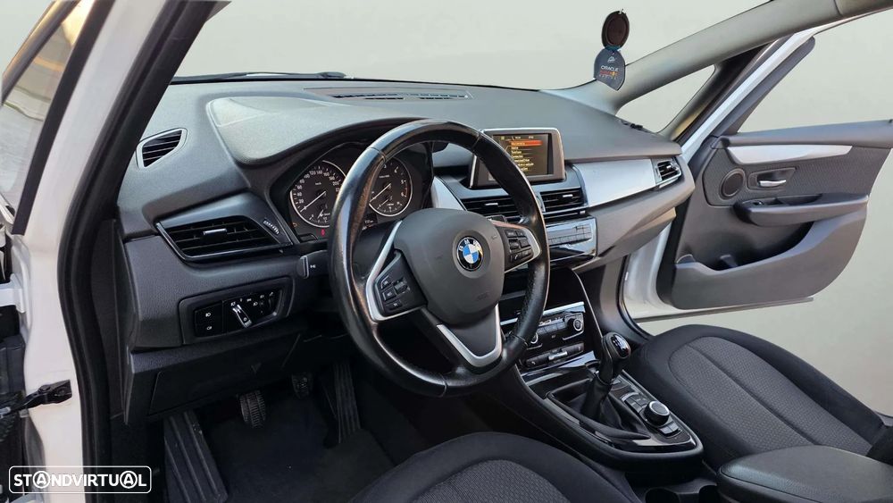 BMW 218 Gran Tourer d 7L Line Luxury - 22