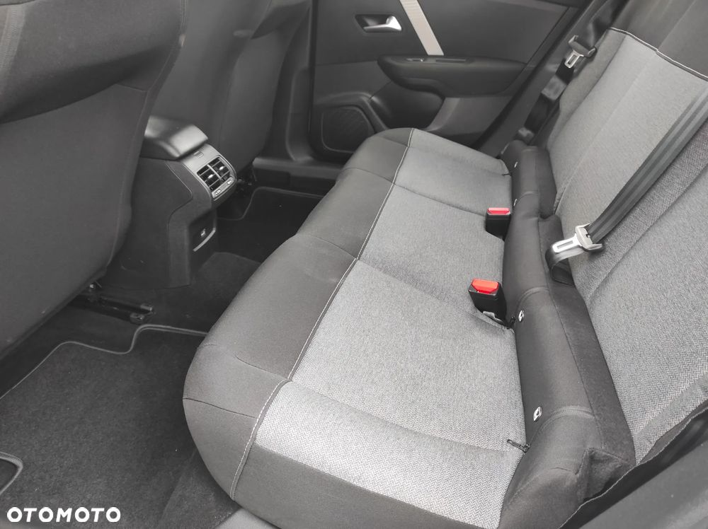 Citroën C4 BlueHDi 110 Stop&Start C-SERIES - 25