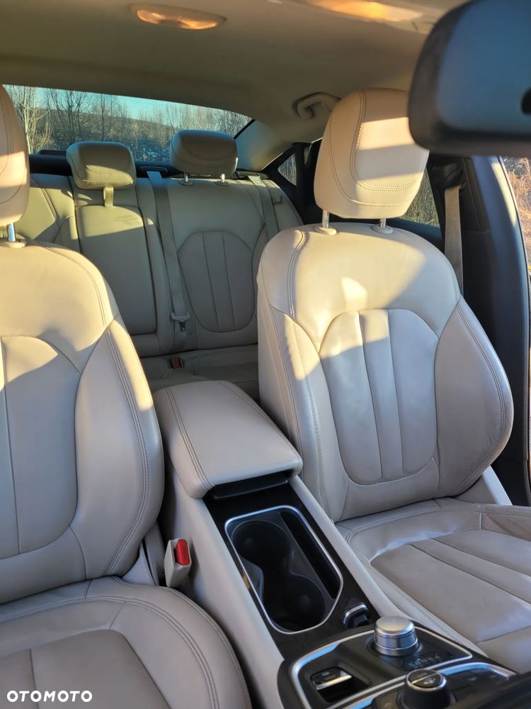 Chrysler 200 - 4