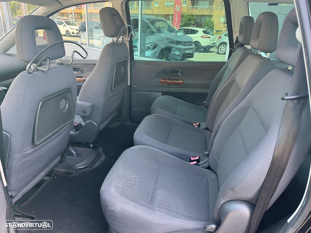 VW Sharan 1.9 TDi Highline ACD - 13