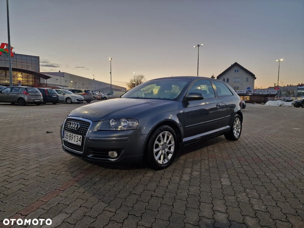 Audi A3 3-drzwiowe 1.6 Attraction - 3