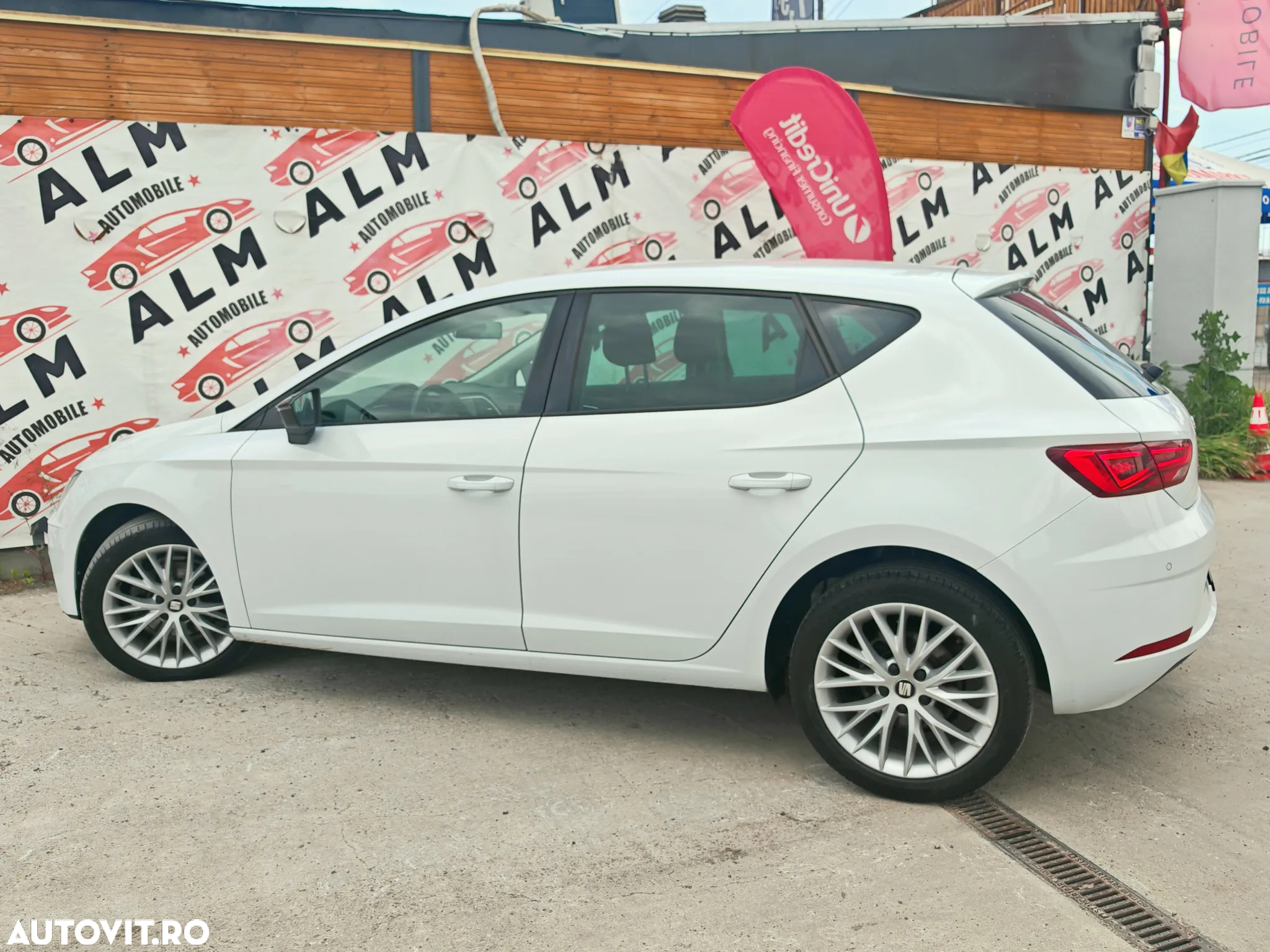 Seat Leon 1.6 TDI DSG7 Style - 9