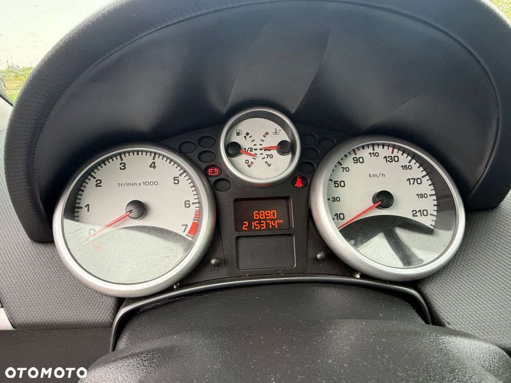 Peugeot 207 1.4 16V Presence - 10