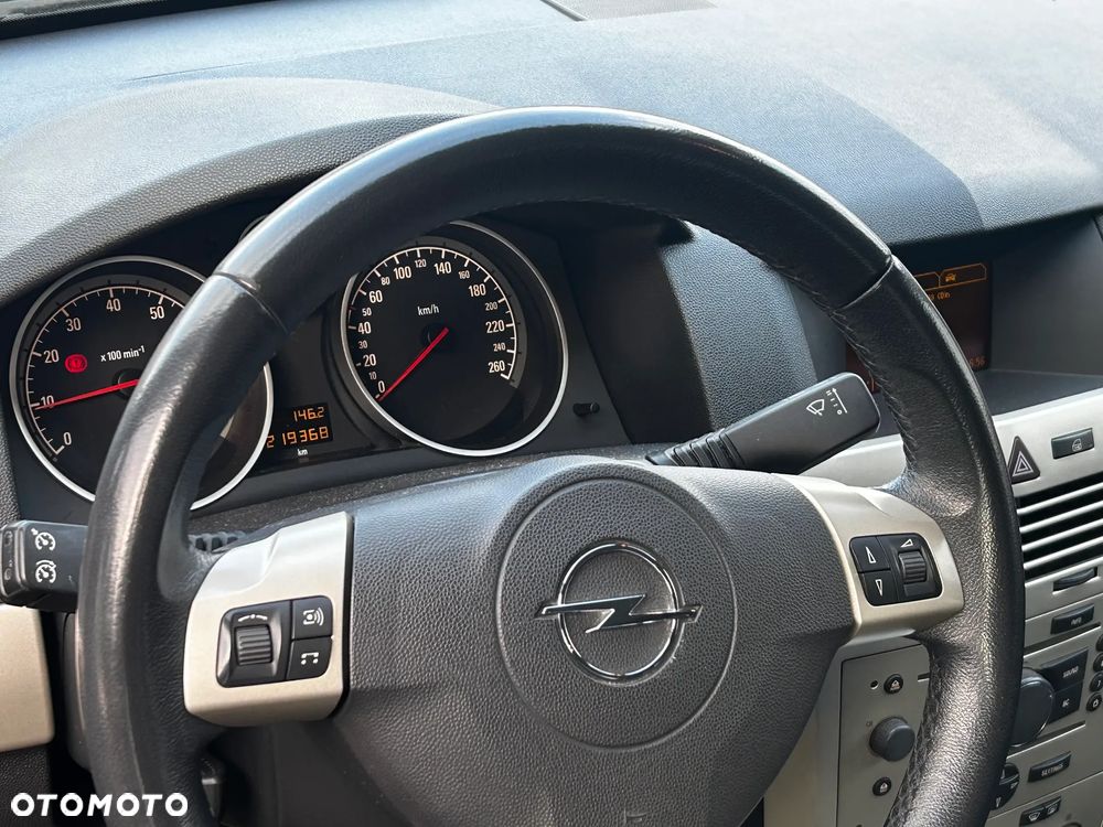 Opel Astra 1.6 - 5