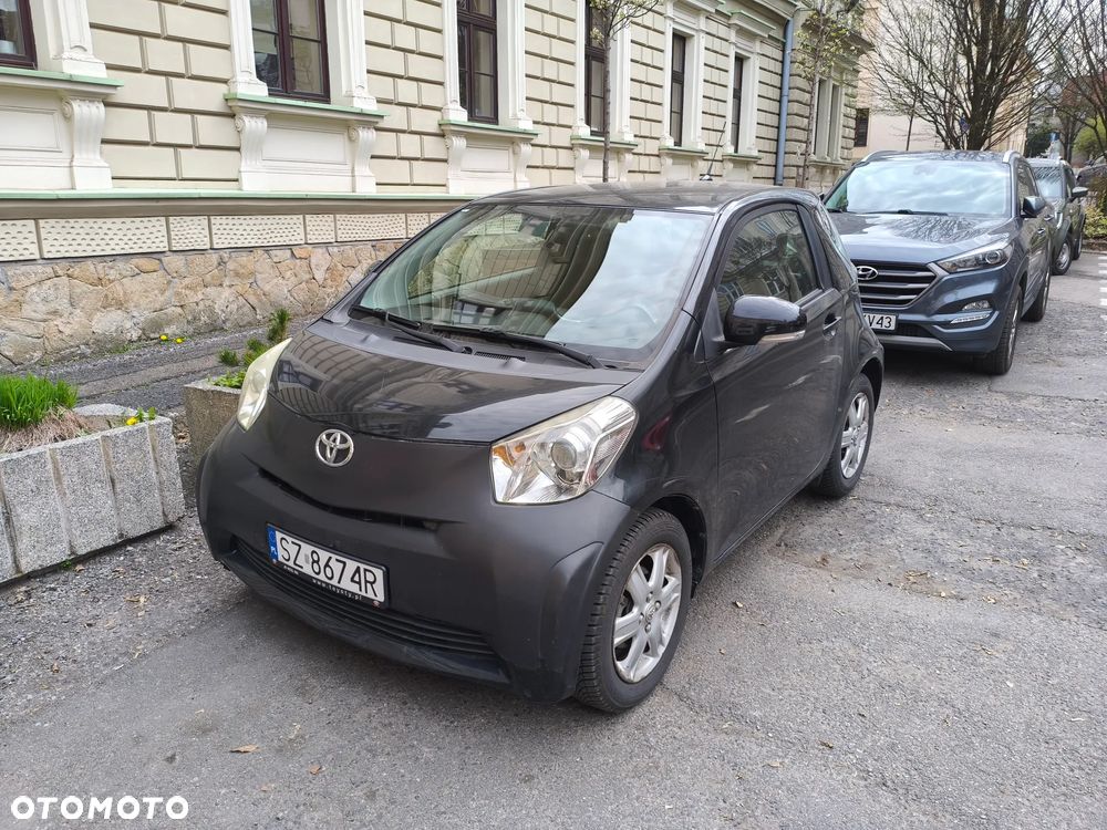 Toyota iQ 1.0 - 1
