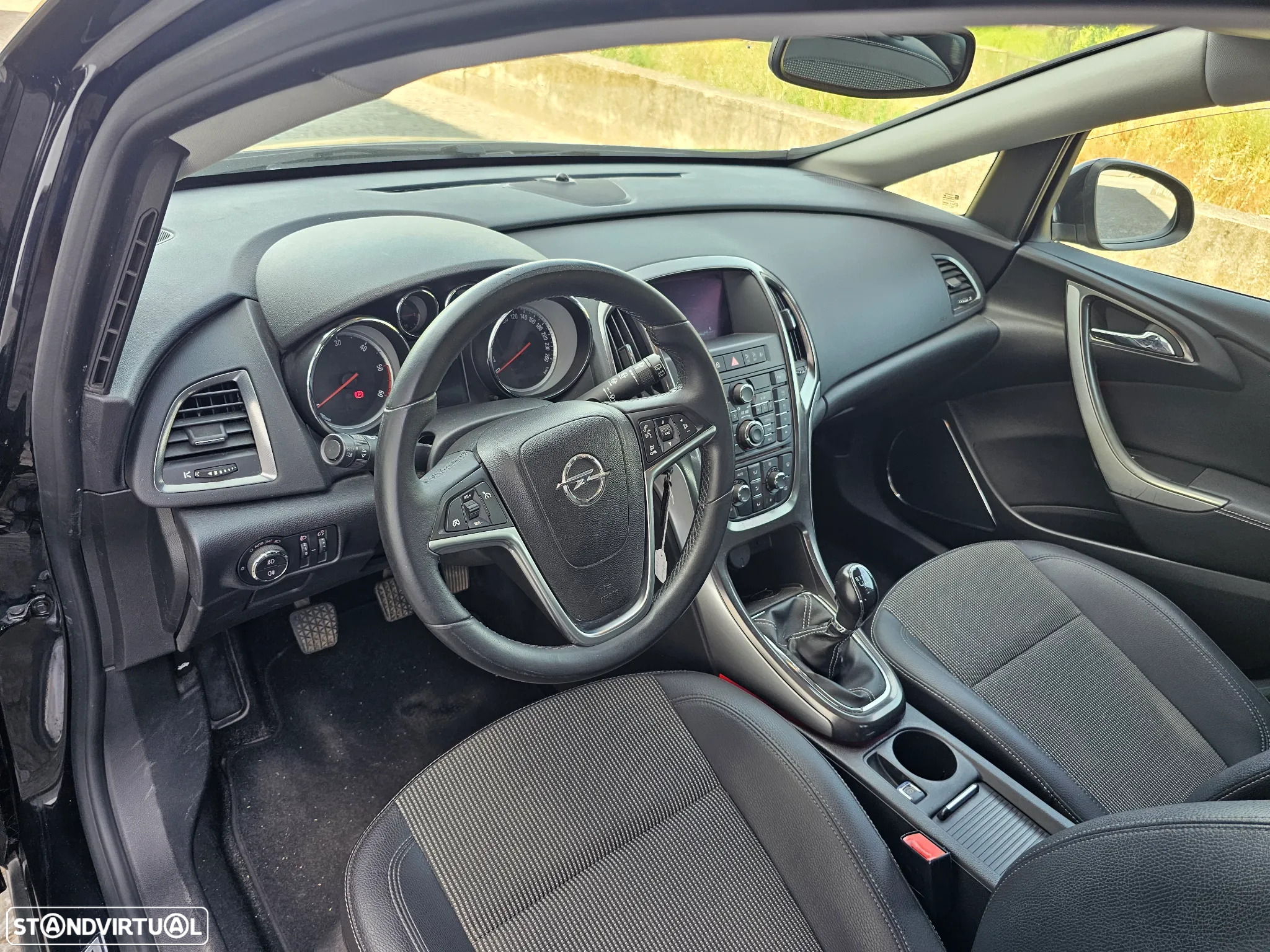 Opel Astra 1.7 CDTi Cosmo - 12