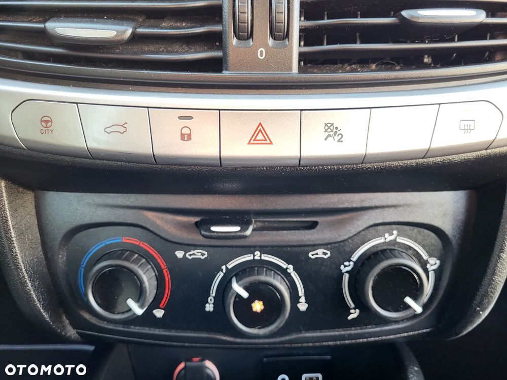 Fiat Tipo 1.4 16V More - 29