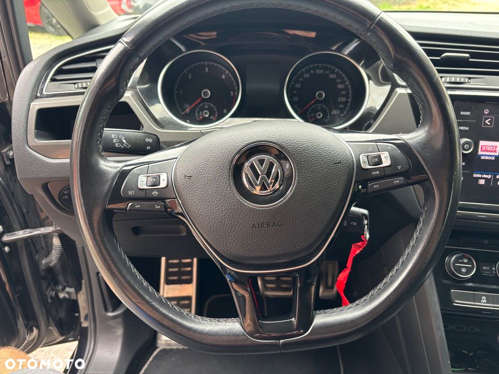 Volkswagen Touran 1.6 TDI SCR DSG Join - 26