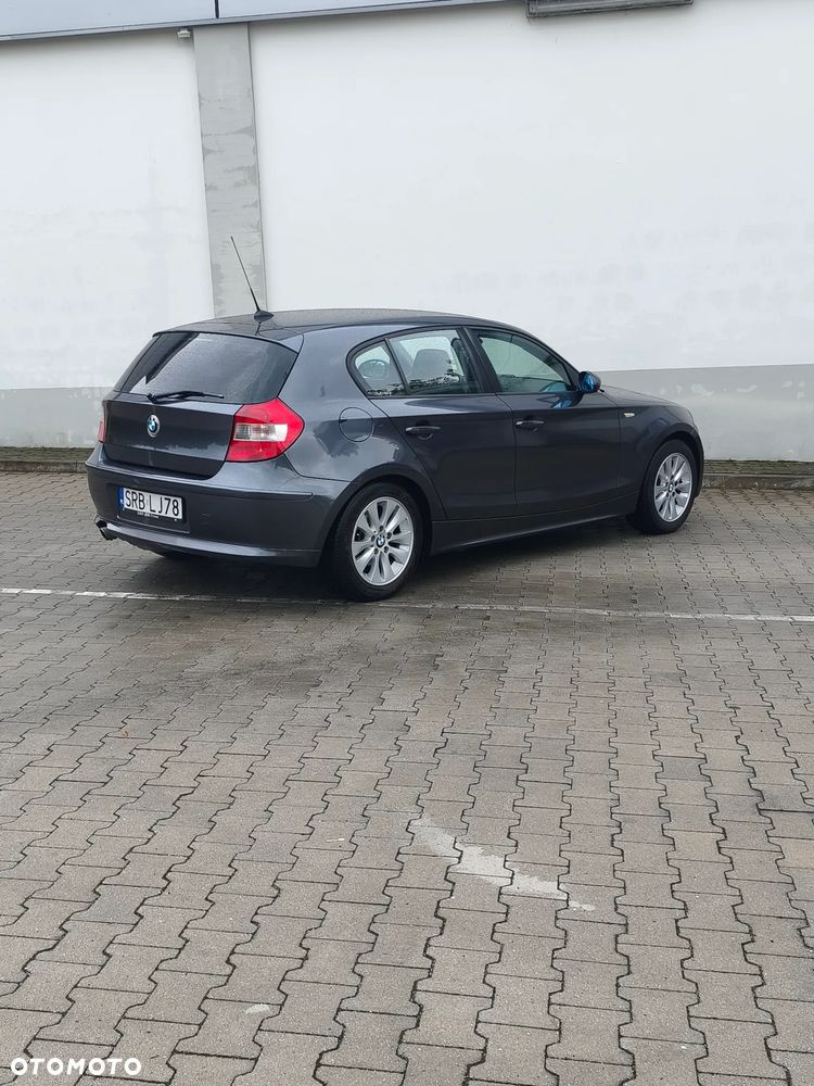 BMW Seria 1 118i - 4
