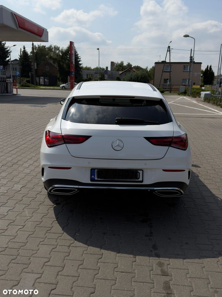 Mercedes-Benz CLA 250 e 8G-DCT AMG Line - 4