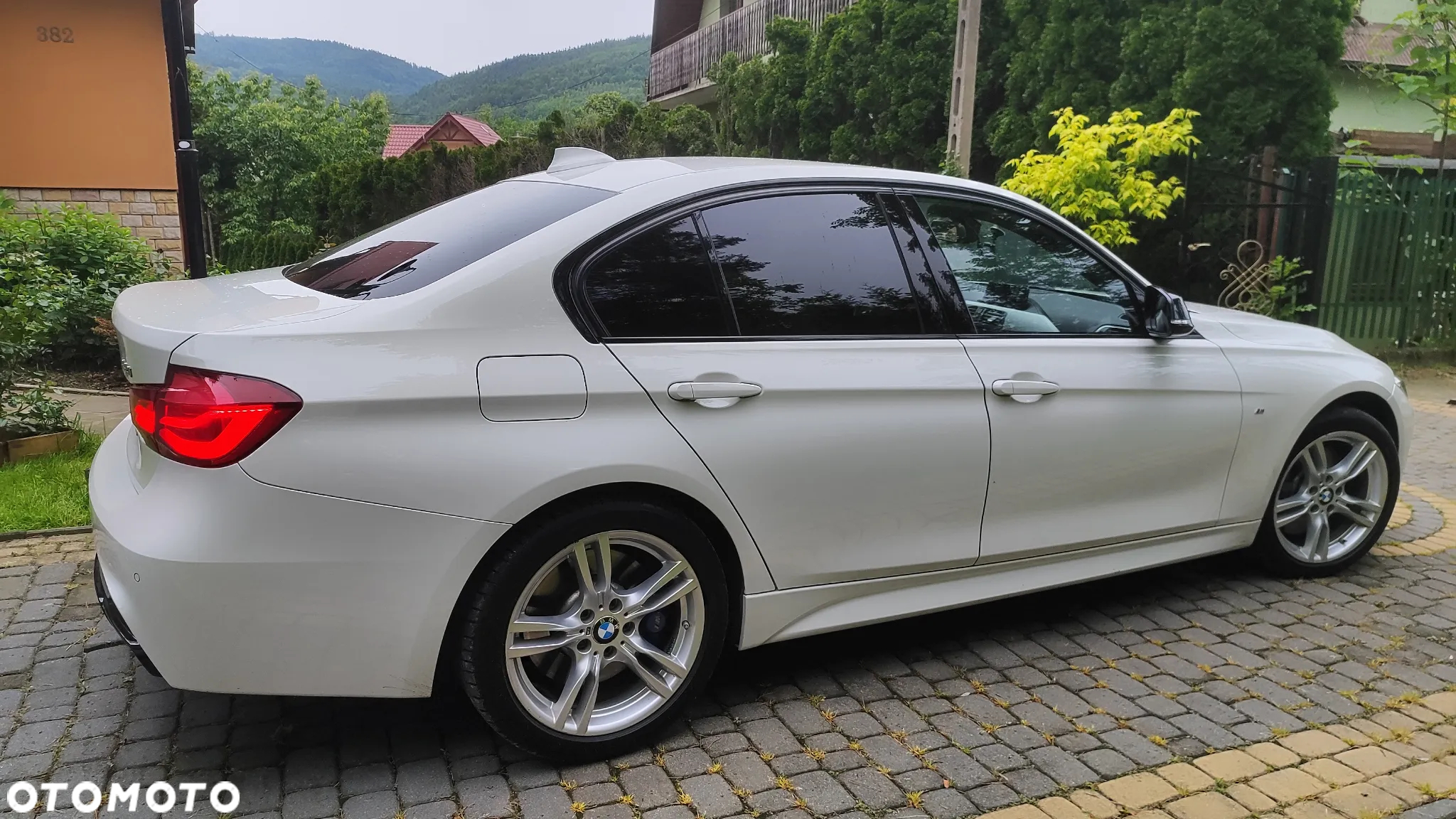 BMW Seria 3 330i M Sport Shadow - 8