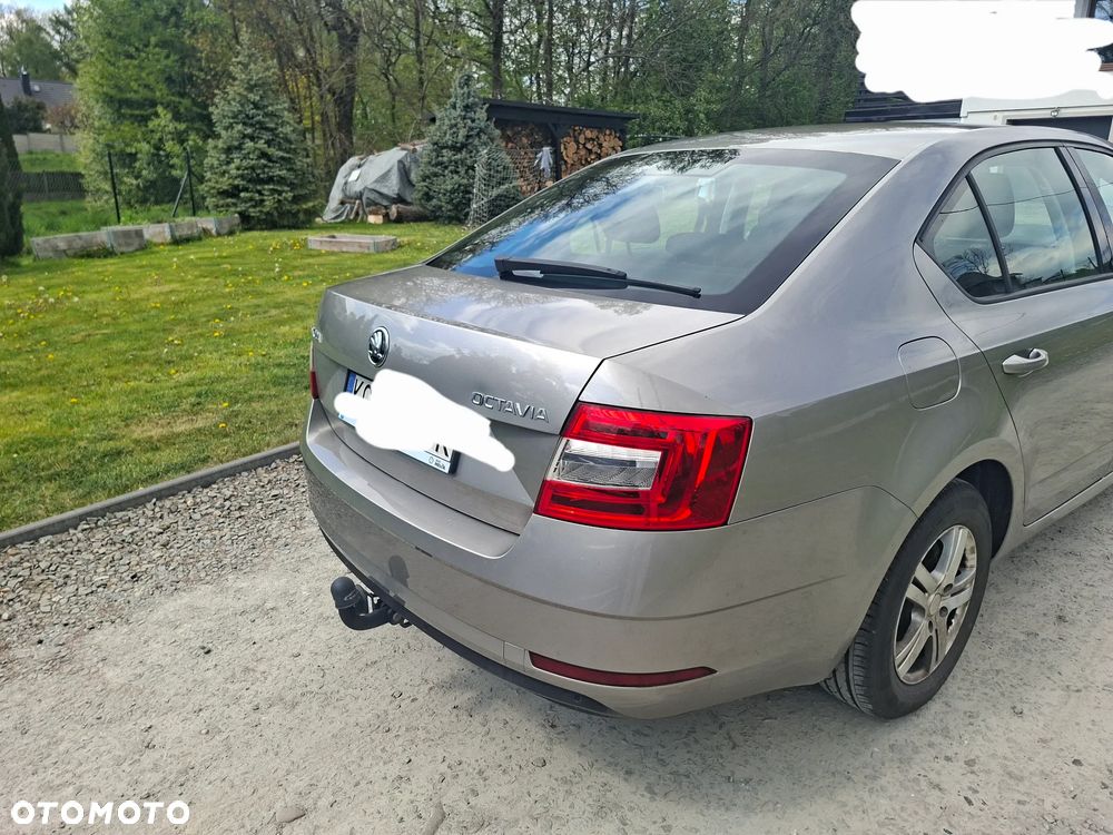 Skoda Octavia 1.6 TDI Active - 14