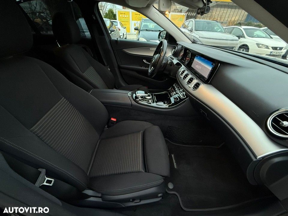 Mercedes-Benz E - 19