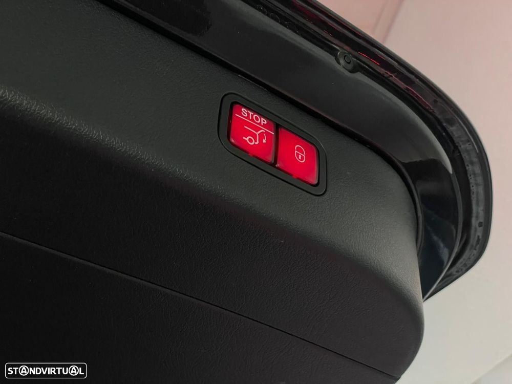 Mercedes-Benz C 300 e AMG Line - 40