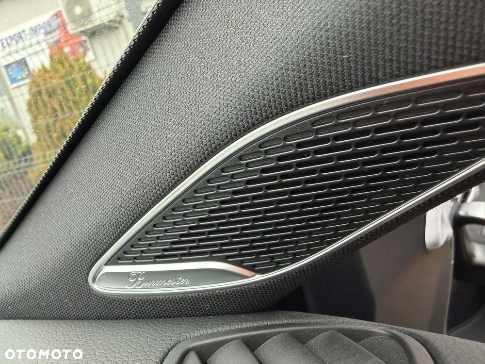 Mercedes-Benz CLA - 21