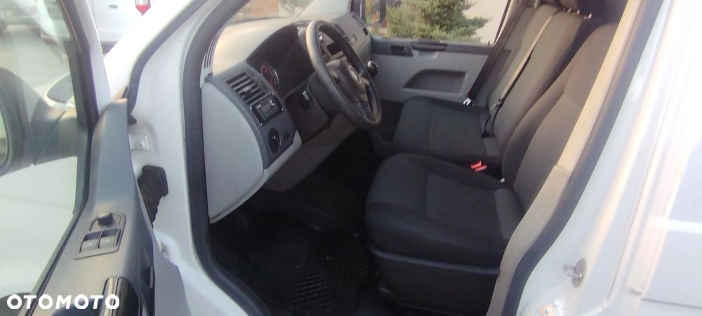 Volkswagen Transporter T5 - 10